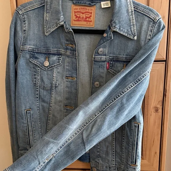 Levi's Light Blue Denim Jacket - Picture 4 of 6